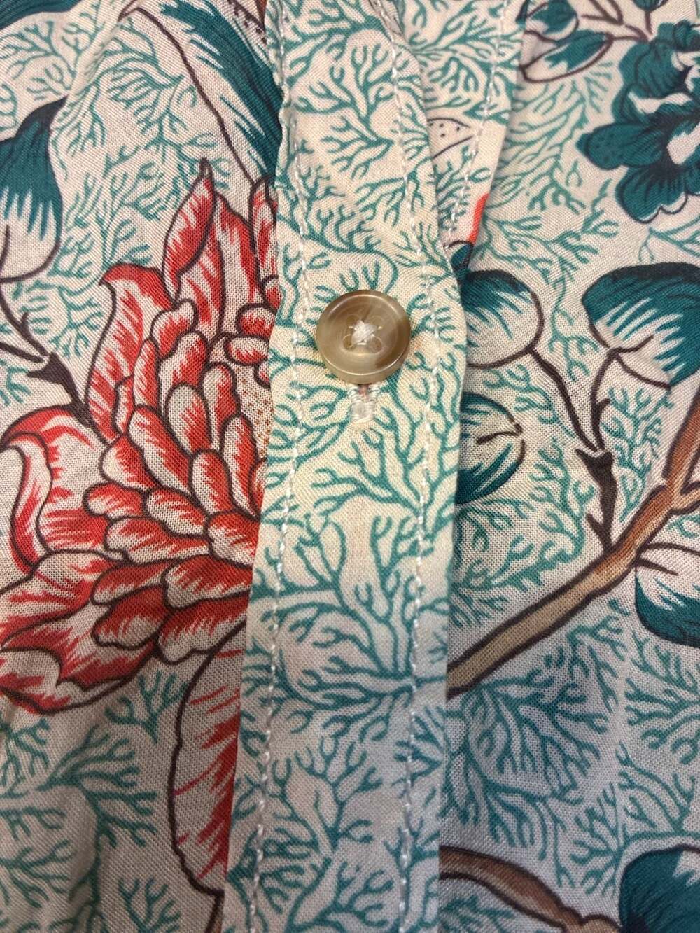 Pilcro Floral Long Sleeve Button Down Shirt Size M - Picture 7 of 16